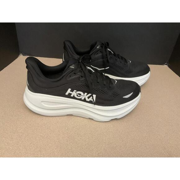 New! Mens Hoka One One Bondi 9 Black/White Running Shoes. Size 8D. Awesome! - Picture 1 of 7